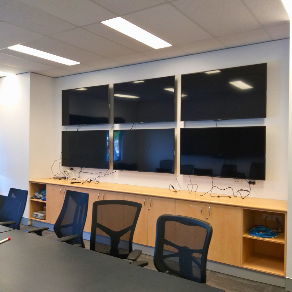 Evolve Cairns Multi Screen Display