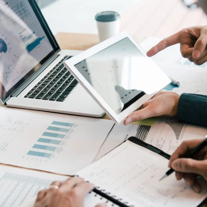 Calculating printing expenses to demonstrate potential savings from managed print services.